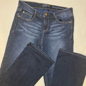 CURVE APPEAL BOOT CUT JEANS SZ 31